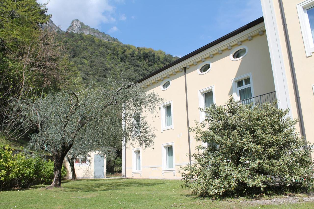 Aparthotel Englovacanze Riva del Garda Esterno foto