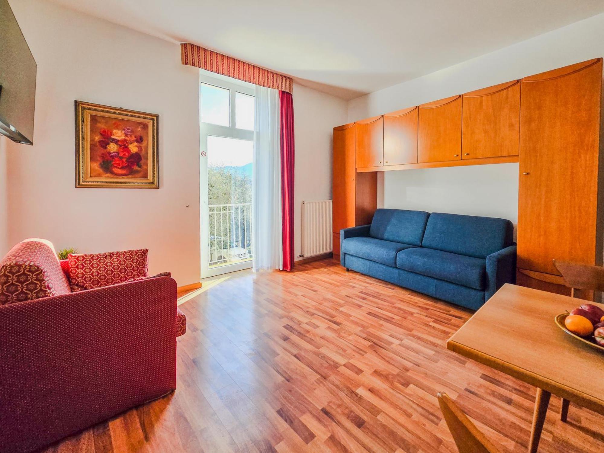 Aparthotel Englovacanze Riva del Garda Esterno foto