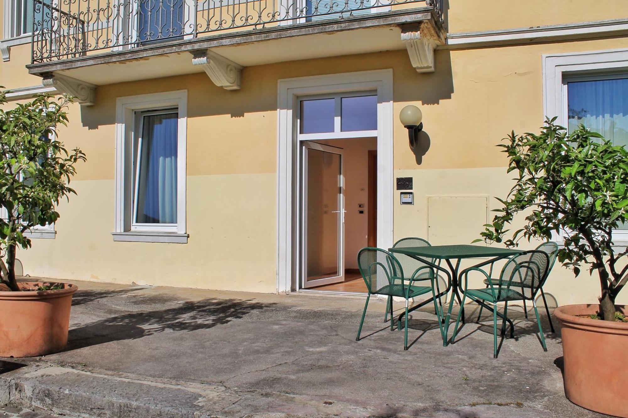 Aparthotel Englovacanze Riva del Garda Esterno foto